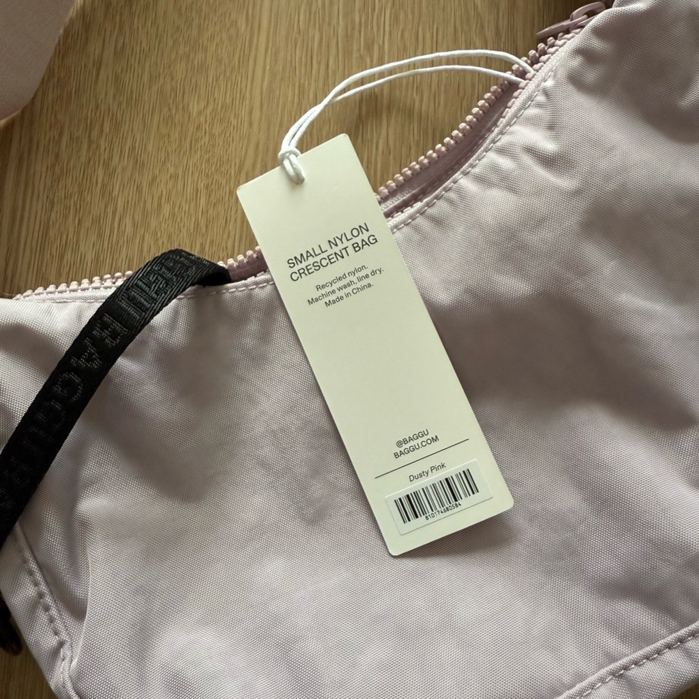 BAGGU Lavender Crossbody Shoulder Bag - SMALL **sold out color** - Picture 4 of 6